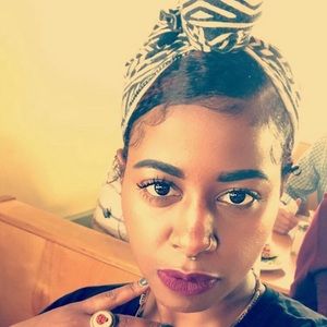 Meet your Posher, Brea